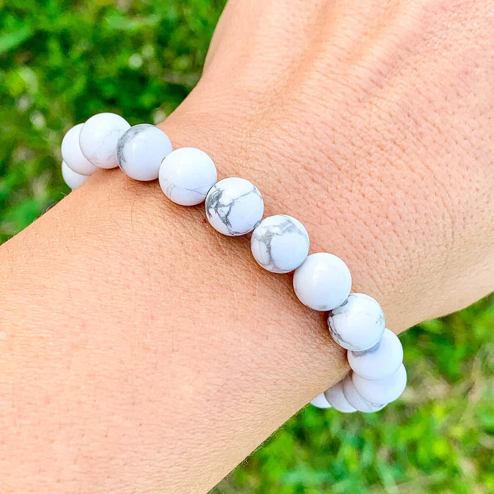 WHITE HOWLITE BRACELET